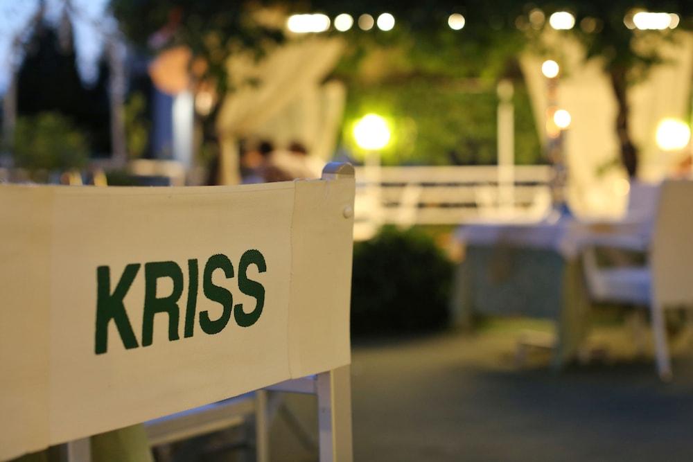 Kriss Internazionale Hotel Бардолино Экстерьер фото