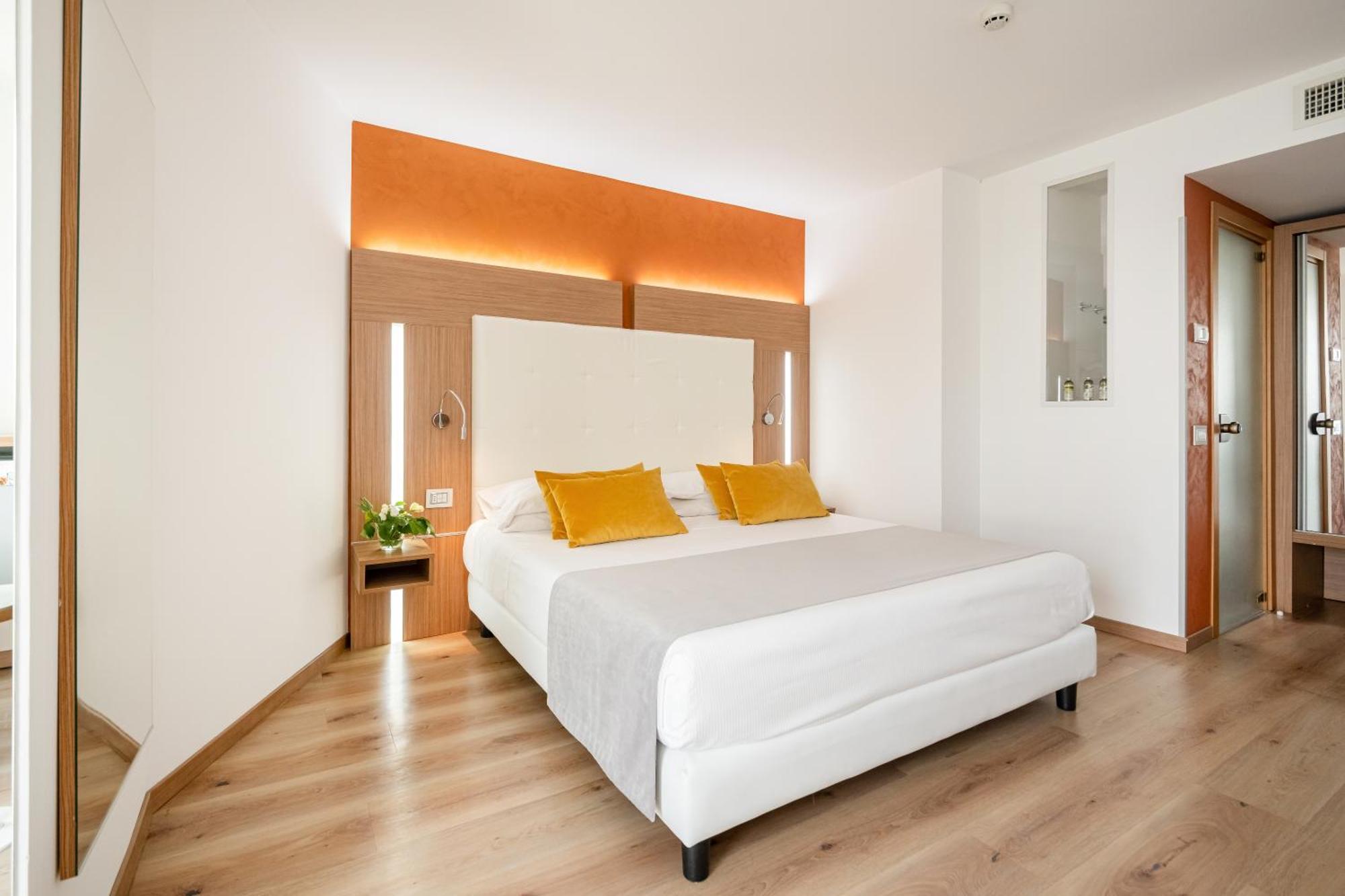 Kriss Internazionale Hotel Бардолино Экстерьер фото
