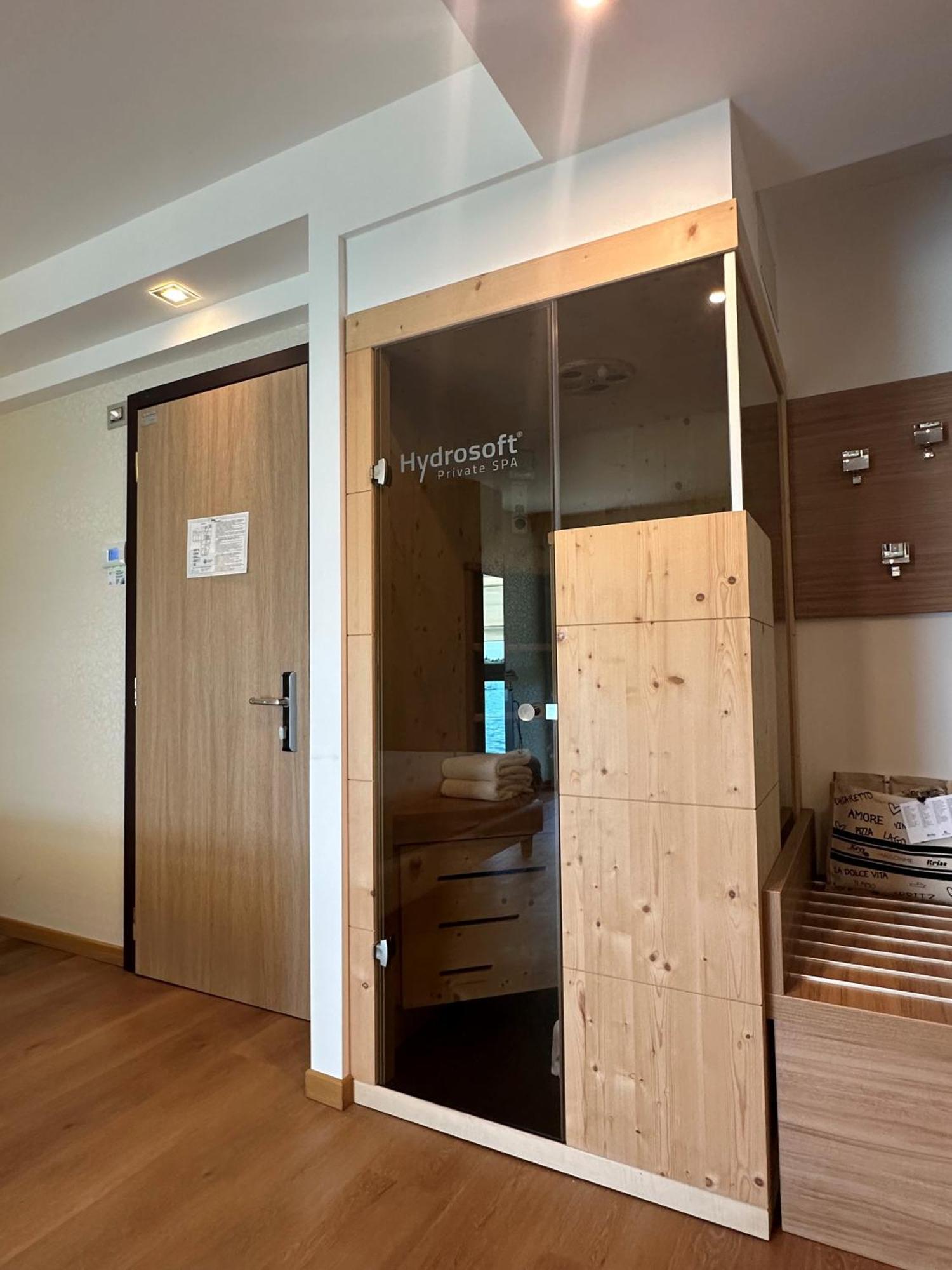 Kriss Internazionale Hotel Бардолино Экстерьер фото