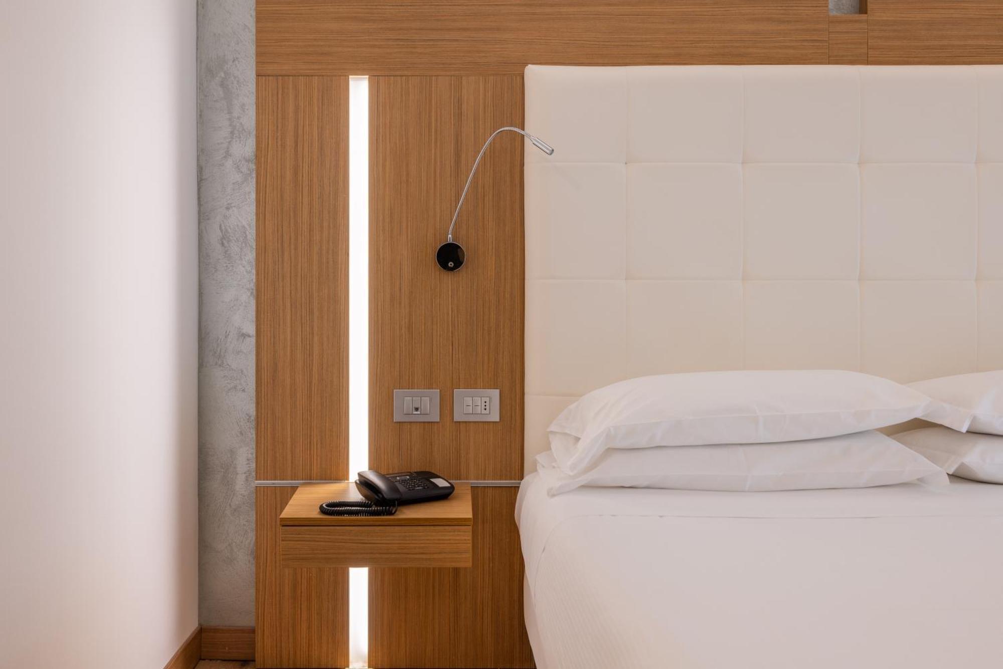 Kriss Internazionale Hotel Бардолино Экстерьер фото