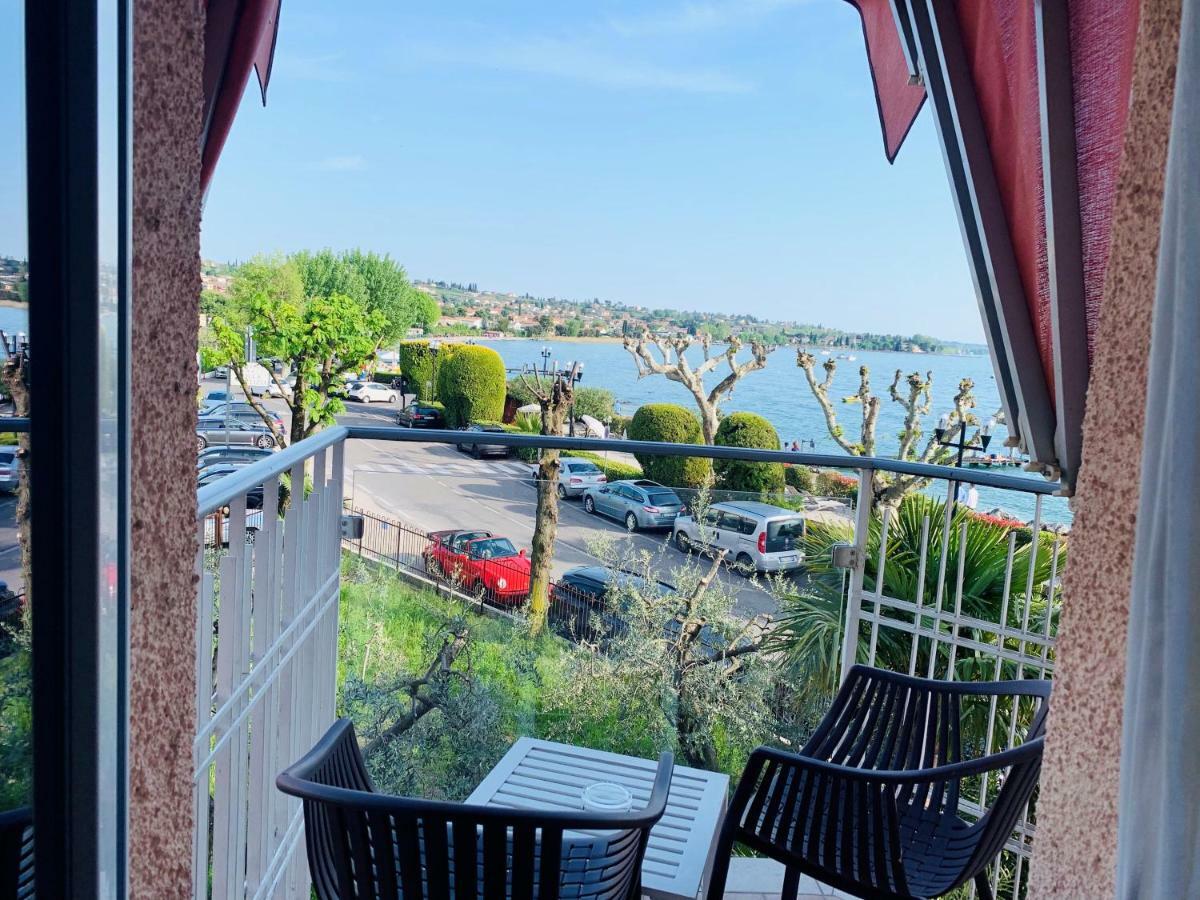 Kriss Internazionale Hotel Бардолино Экстерьер фото