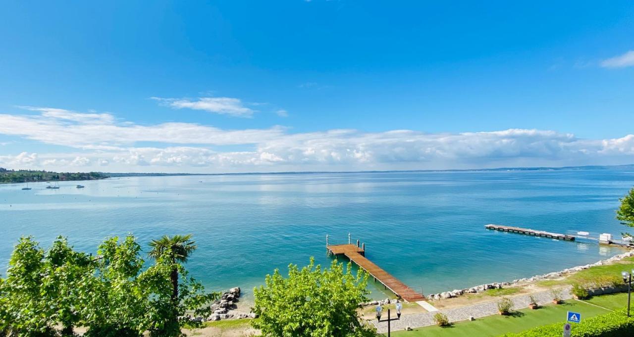 Kriss Internazionale Hotel Бардолино Экстерьер фото